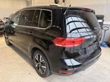 Volkswagen Touran 1,5TSI DSG People AHK NAV Easy Open&Close - Volkswagen Touran: Tsi Dsg