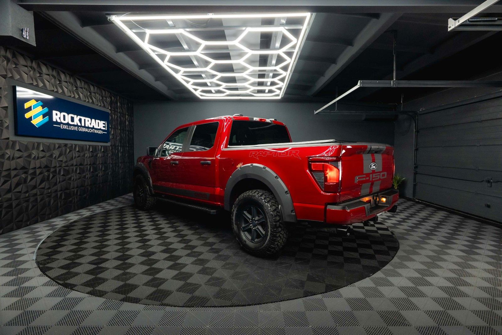 Fahrzeugabbildung Ford F150 5.0L V8 4x4 Offroad SuperCrew RAPTOR 19%