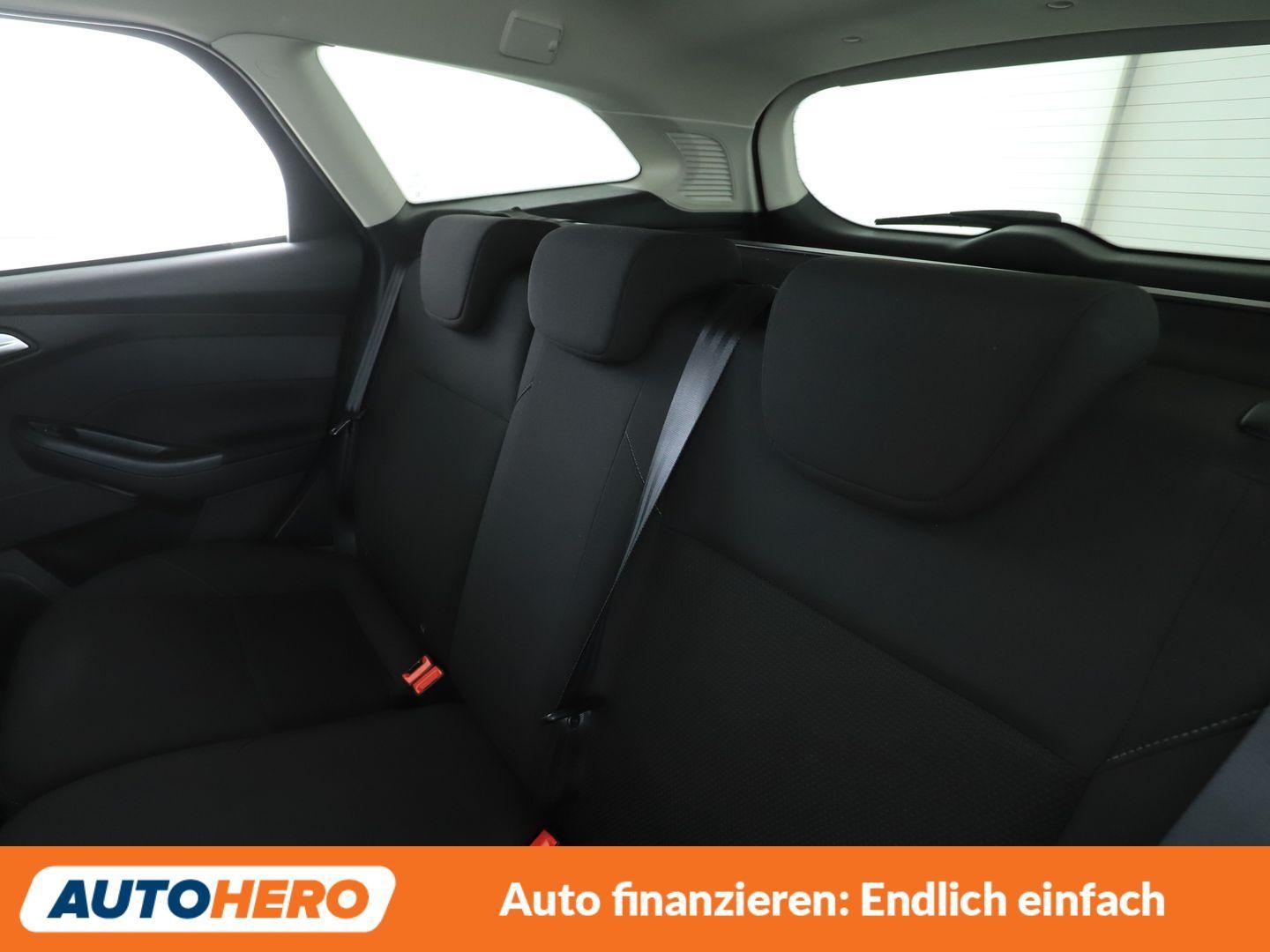 Ford Focus 1.0 EcoBoost Business*NAVI*TEMPO*PDC*SHZ*