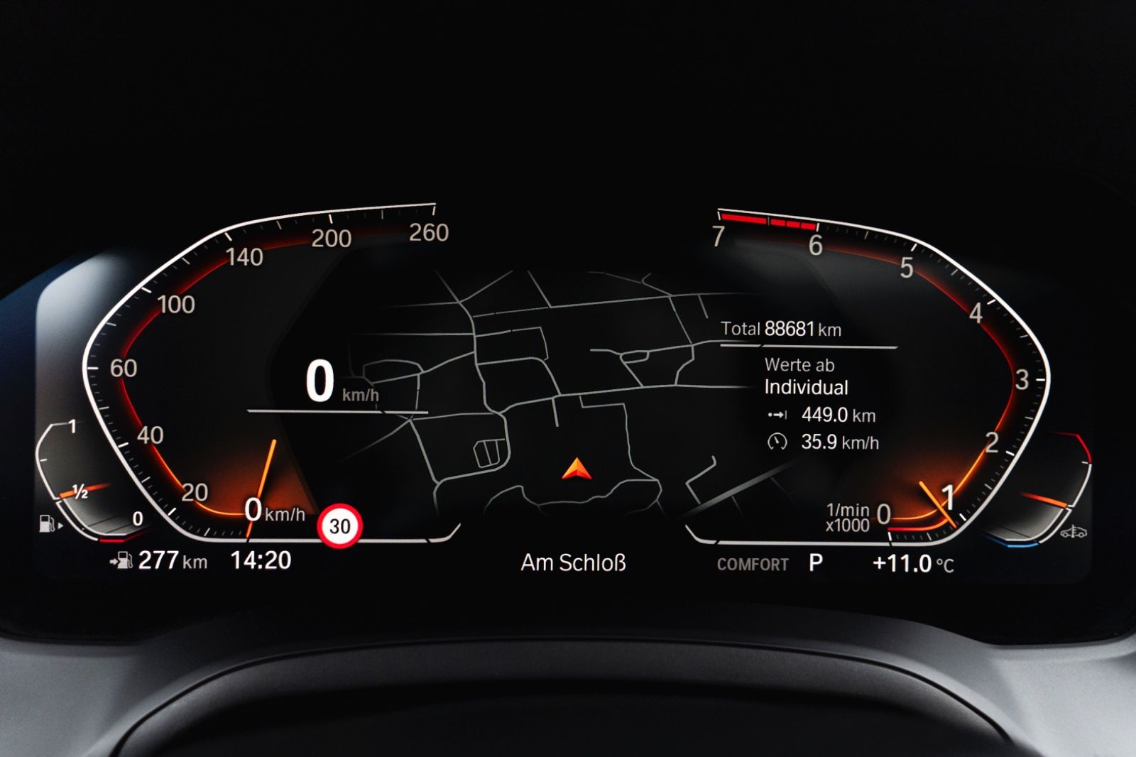 Fahrzeugabbildung BMW 330iX M-Performance HIFI KAM LED NAV CARPLAY