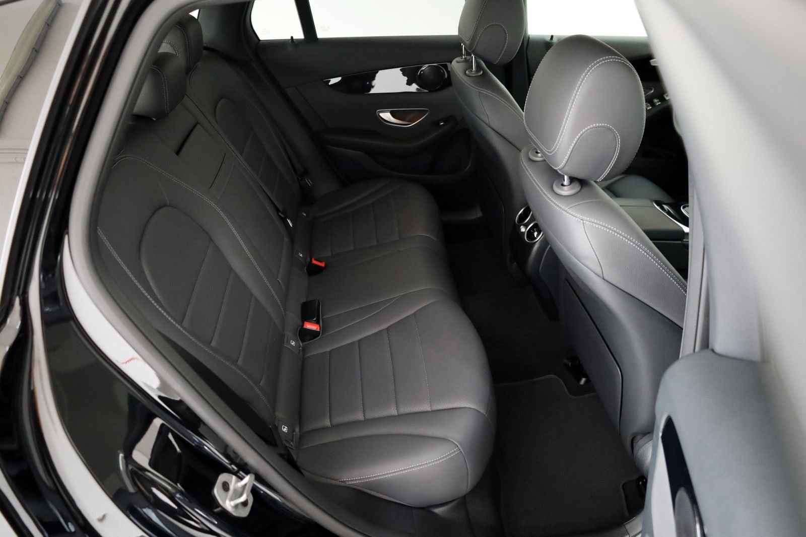 Fahrzeugabbildung Mercedes-Benz GLC 200 4M,Leder,Navi,LED,Kamera,AHK elek.,SR+WR