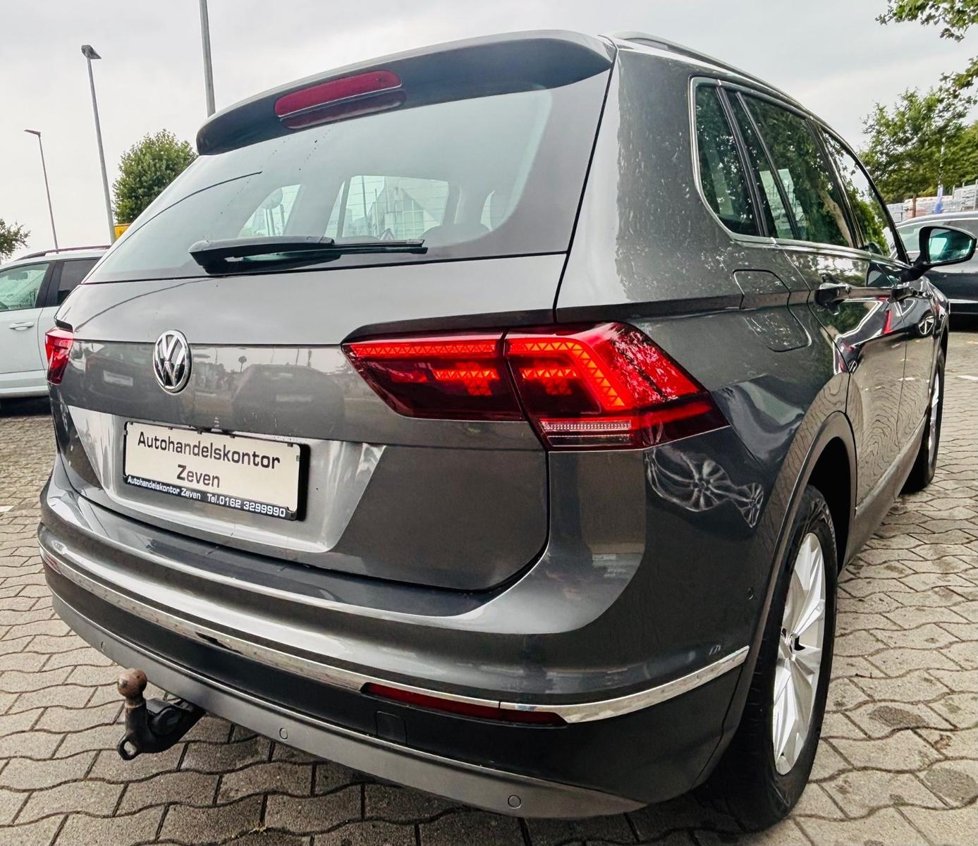 Volkswagen Tiguan Highline 2.0 TSI 179 ch DSG 4Motion / ACC / Caméra de recul / LED / Attelage pivotant