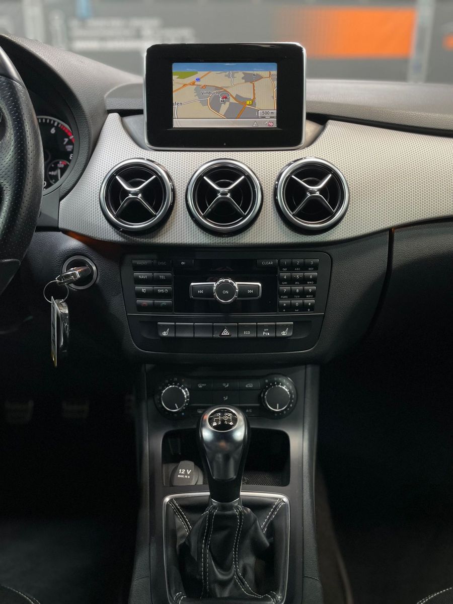 Fahrzeugabbildung Mercedes-Benz B 180 Sport #Bi-Xen#Tempomat#PDC#Klima#Navi