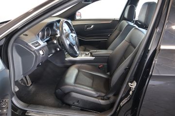 Mercedes-Benz E 220 T Avantgarde FRONT+ILS+NAVI+AHK