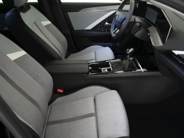 Astra L LIM ELEGANCE+AHK+NAVI+RÜCKFAHRKAMERA+SIT