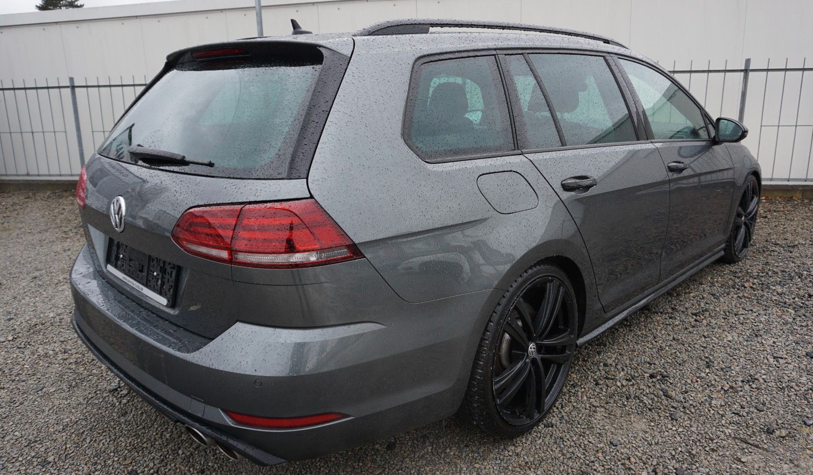 Fahrzeugabbildung Volkswagen Golf VII Variant R-line 4M,Navi,LED,SH,ACC,Kamer