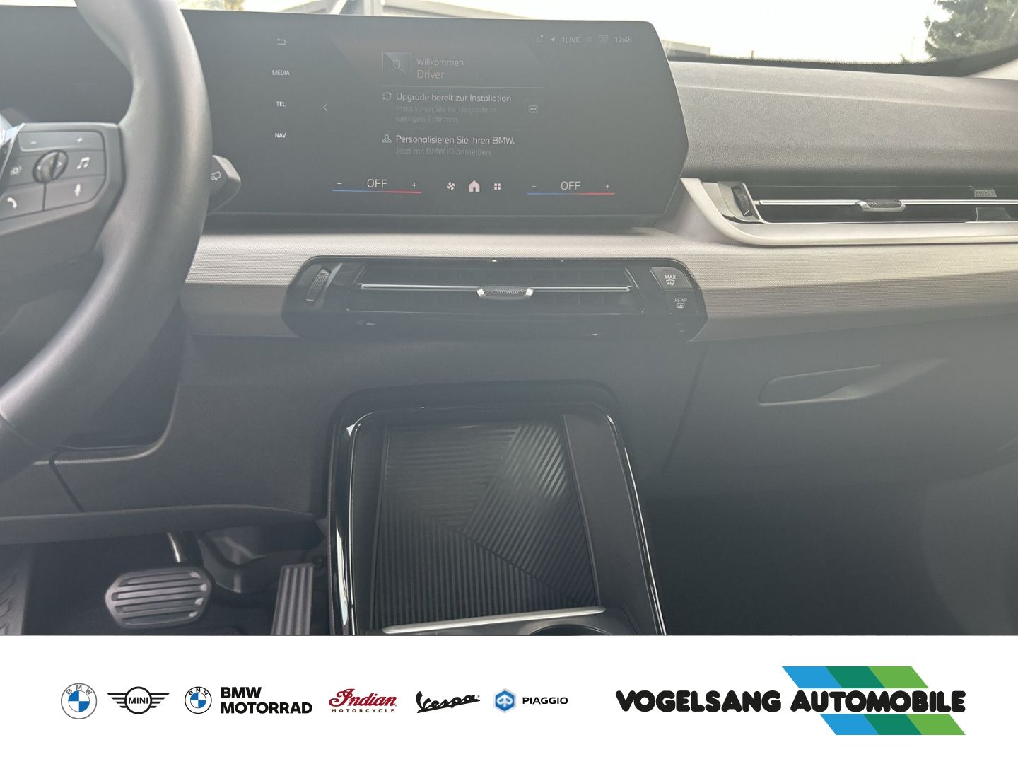 Fahrzeugabbildung BMW iX1 30xDrive,DAB,LiveCockpitPlus,Rückfahrk.,LEDS