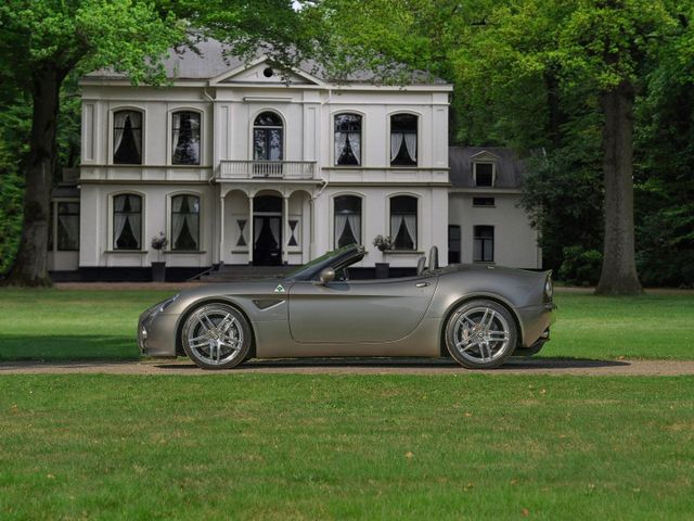 Alfa Romeo 8C Competizione Spider 4.7 V8 | Grigio Magnesio