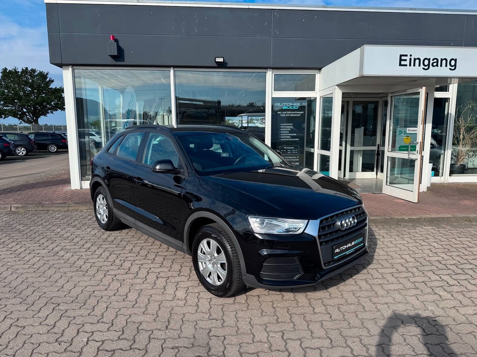 AUDI Q3 AHK, BI-Xenon, Kilma, Navi