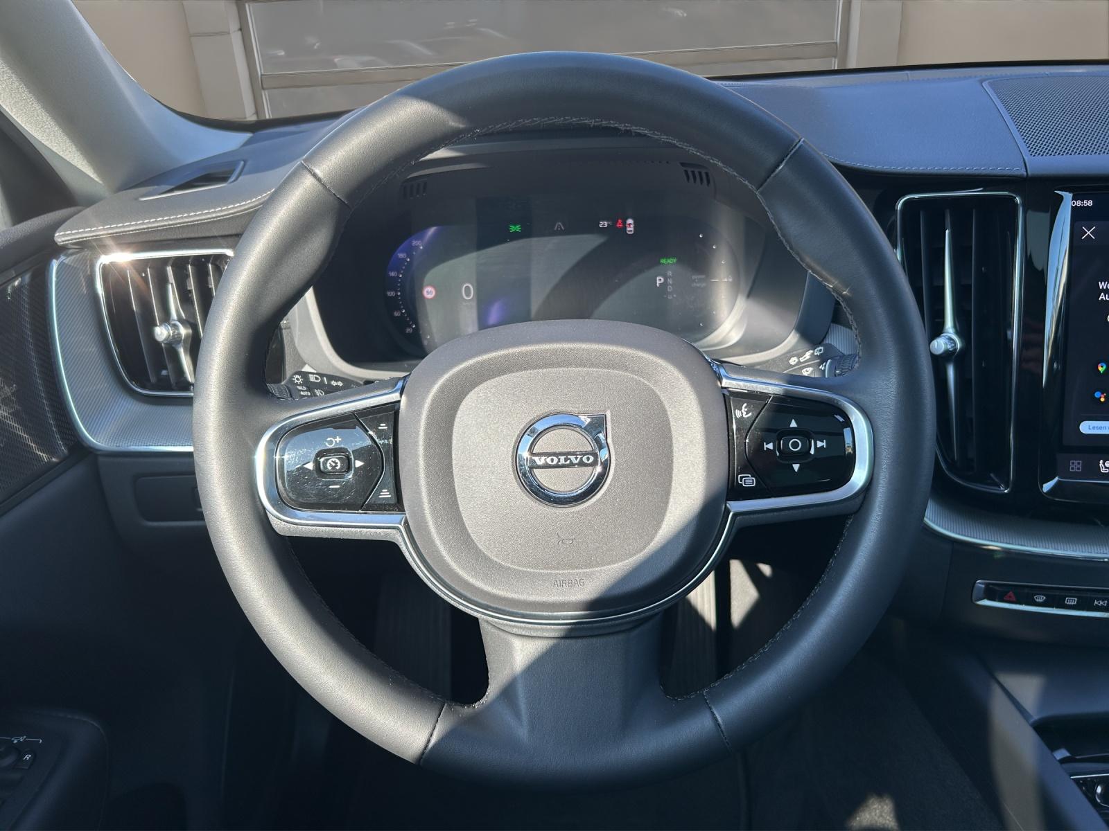 Volvo XC60 T8 AWD Ultimate Bright 22LM PANO NAVI LED