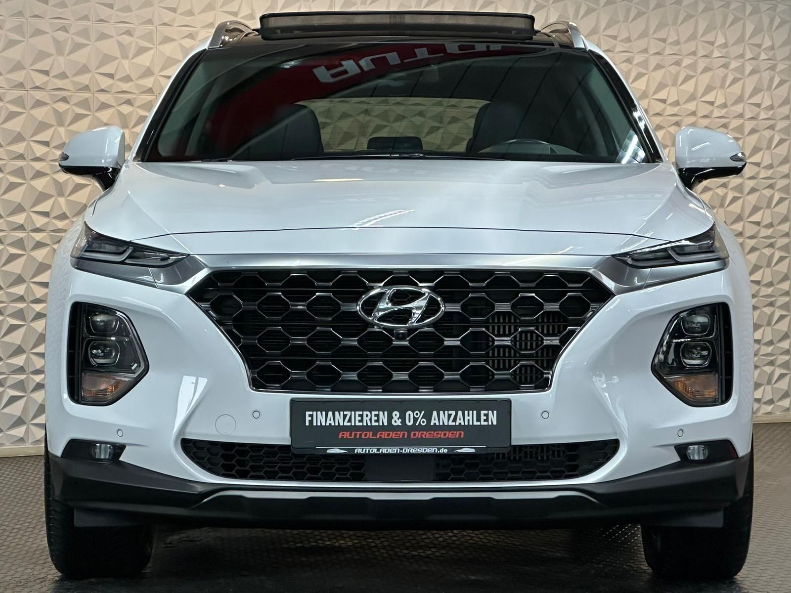 HYUNDAI SANTA FE 2.2CRDi PREMIUM SEVEN 4WD* LED#4xSHZ#LH - Image 3