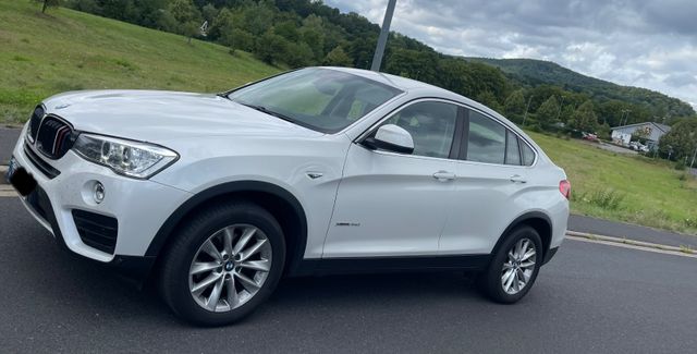 BMW X4 xDrive20d AT Advantage Advantage