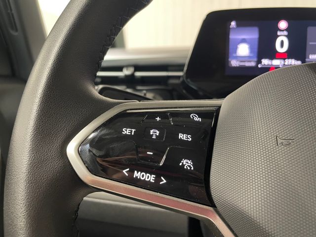 ID.Buzz Pro 77kWh IQ.LIGHT NAVI ACC