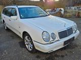 Mercedes-Benz E 220 CDI T ELEGANCE Elegance - gebrauchte Mercedes-Benz E 220 aus dem Jahr 1998