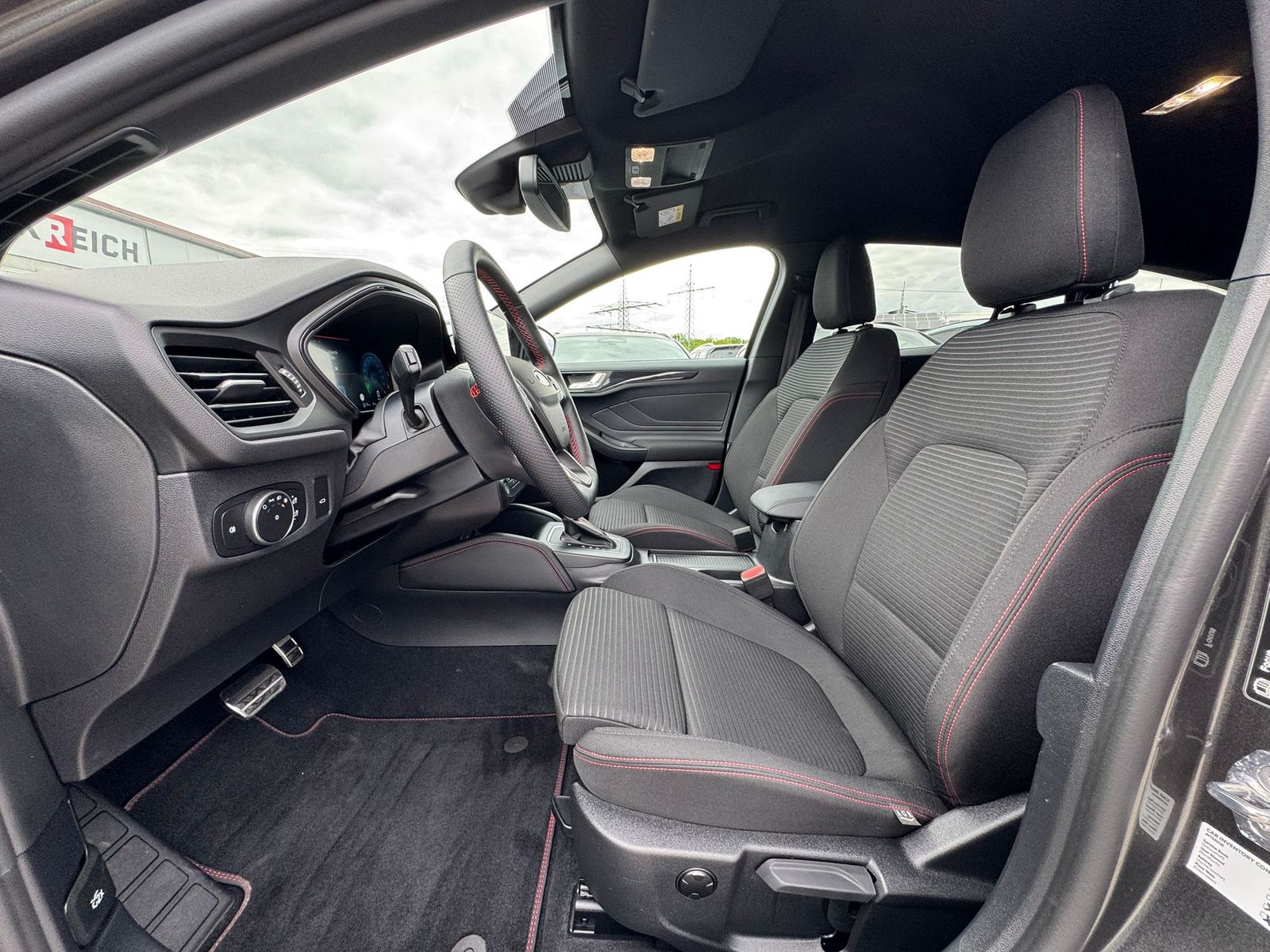 Fahrzeugabbildung Ford Focus 1.0 ST-Line X MATRIX*B&amp;O*ACC*KAM*APP*LHZ