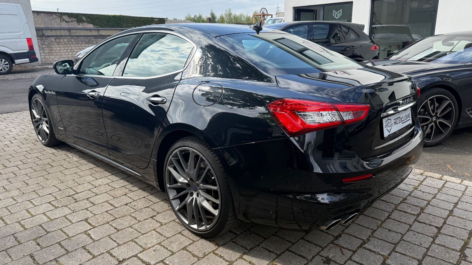 Fahrzeugabbildung Maserati Ghibli GranSport Diesel