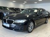 BMW 530 d xDrive*Ambiente*AHK*LED*Navi*Cam*SHZ*PDC* - BMW 530 in Bonn