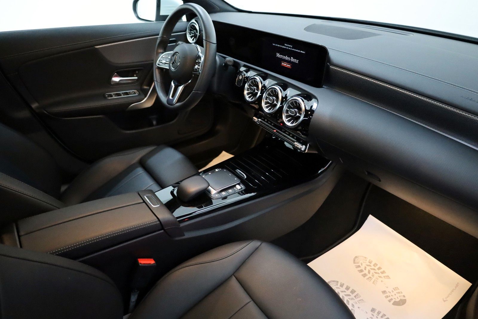 Fahrzeugabbildung Mercedes-Benz CLA 250 e Coupe,Progressive,Leder,Navi,LED,Kamer