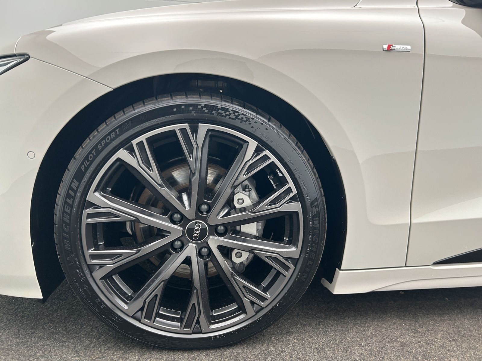 Audi A6 e-tron - Bild 16