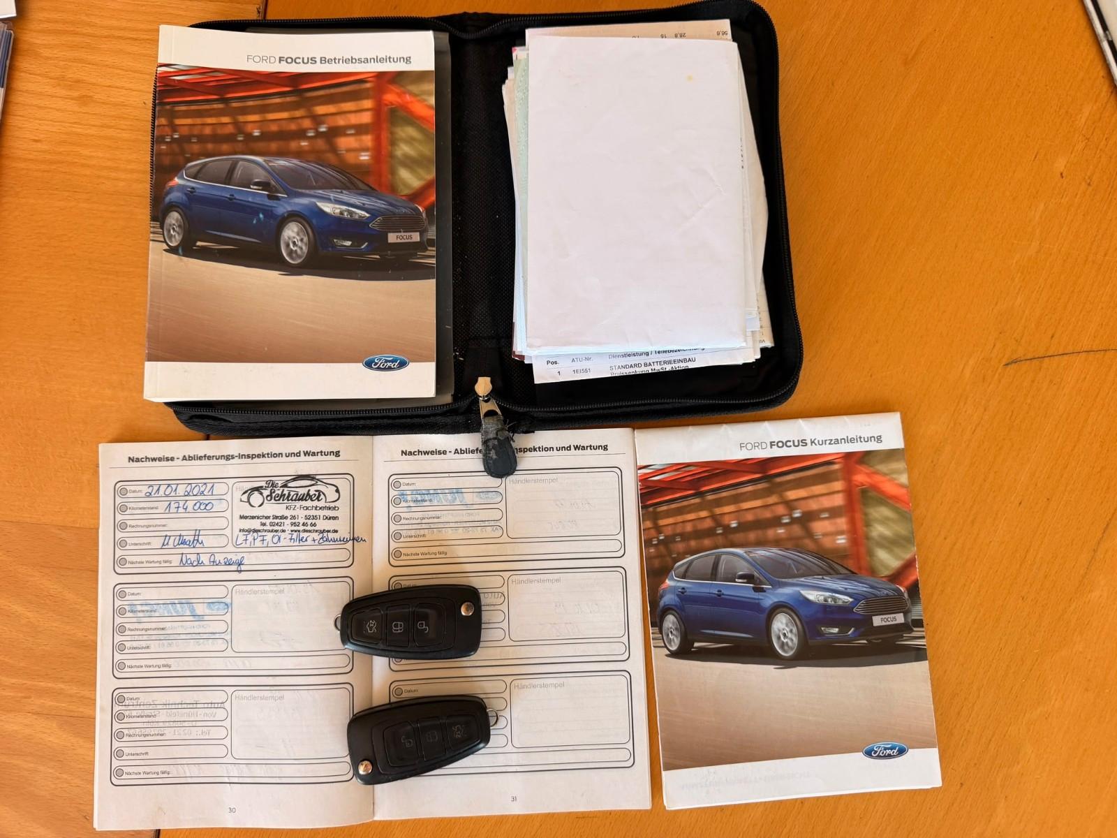Ford Focus 2015 — photo 22