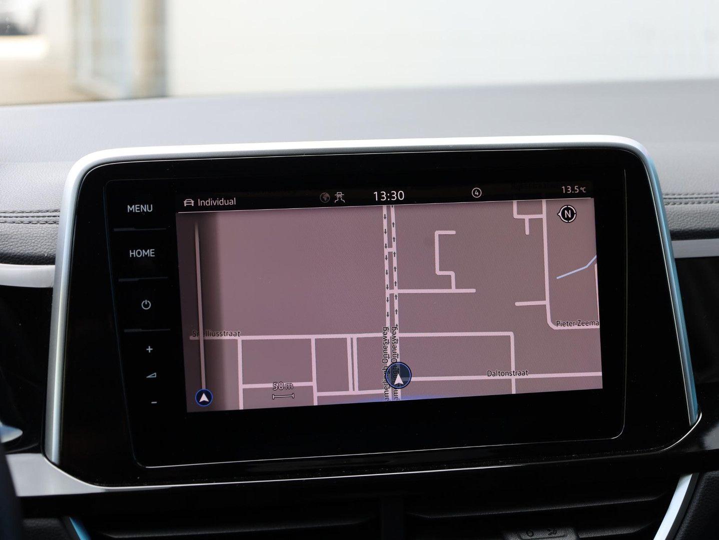 Volkswagen T-Roc R-Line 2.0 TSI 4Motion Panodak Standheiz, миниатюра 12