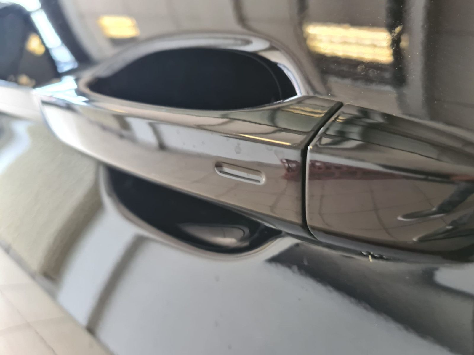 Fahrzeugabbildung Volkswagen Tiguan Allspace Highline 4Motion / LED / NAVI /