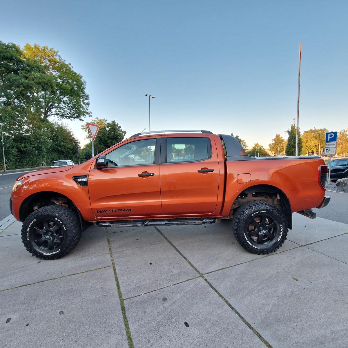 FORD RANGER WILDTRAK 3.2 200ch BVM Treuil électrique Attelage Historique présent - 2EME MAIN