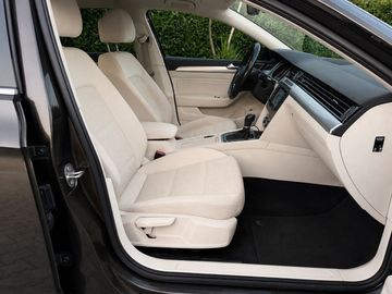 Volkswagen Passat - 7