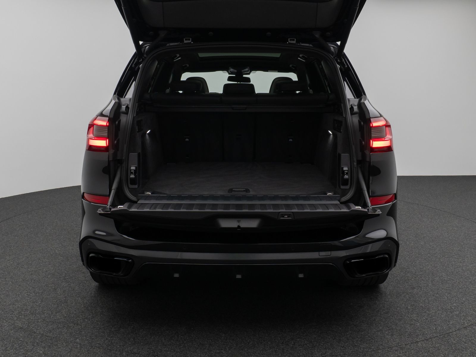 Fahrzeugabbildung BMW X5 xD40d M Sport 360°Laser HUD DAB H/K AHK ACC