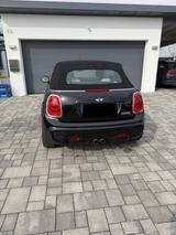 MINI John Cooper Works Cabrio John Cooper Works - schwarze MINI John Cooper Works Cabrio
