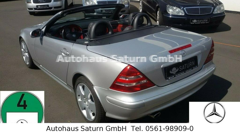 Mercedes-Benz SLK 320