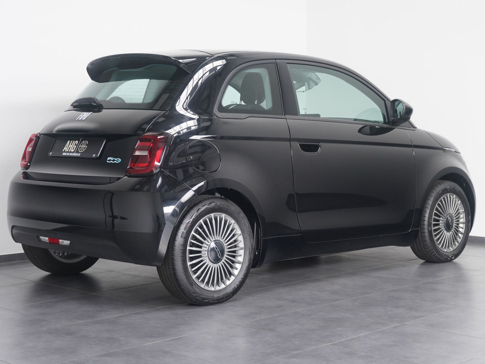 Fahrzeugabbildung Fiat 500e Icon 87KW/42kWh/DC-LADEN/CARPLAY/DAB/SOH