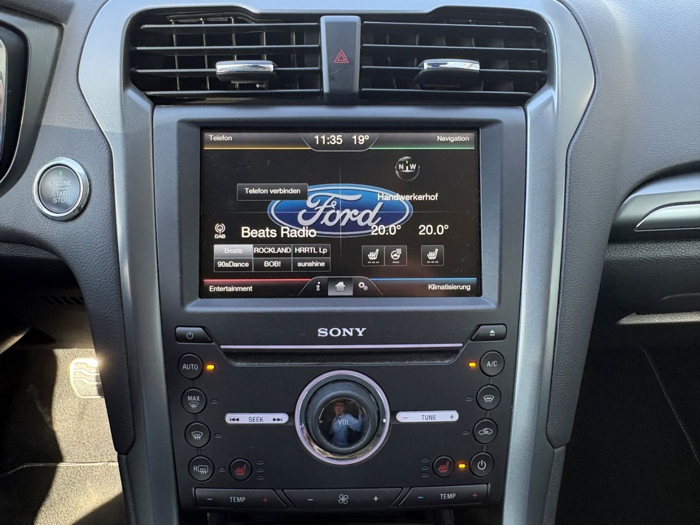 Fahrzeugabbildung Ford Mondeo Titanium elek Heckkl Memory totWinkAss