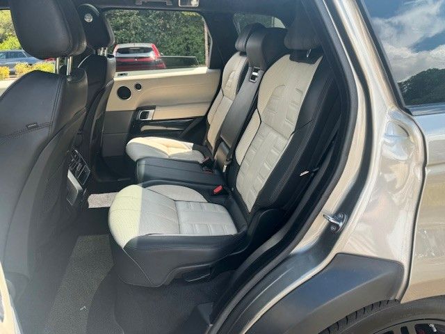 Fahrzeugabbildung Land Rover Range Rover Sport Autobiography Dynamic PANO AHK