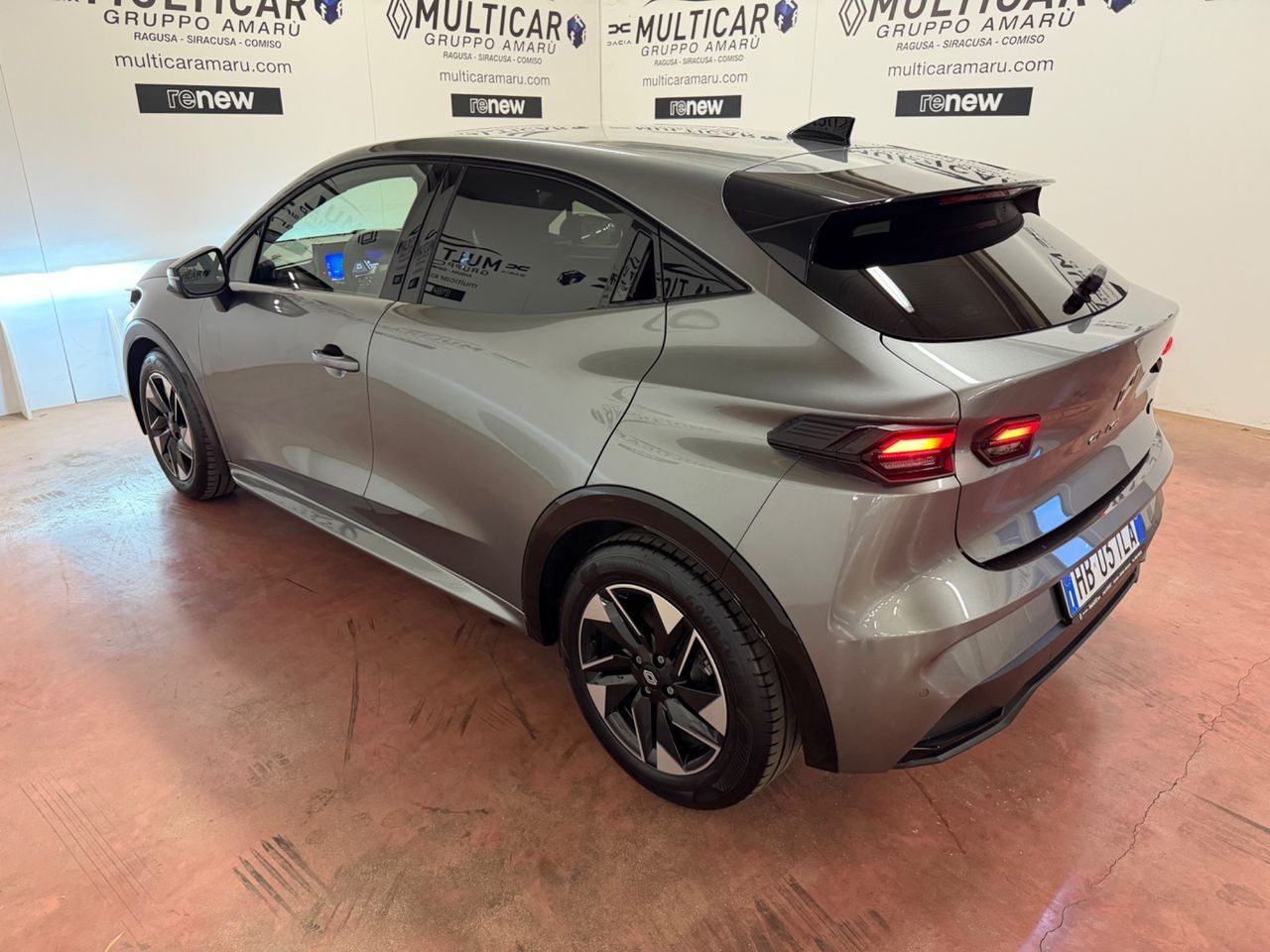 Renault Clio Full Hybrid E-Tech 160 CV 5 porte T imagem 3
