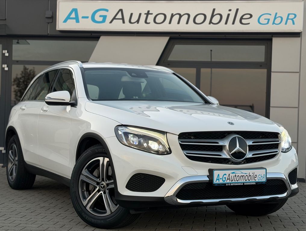 Image of Mercedes-Benz GLC 220