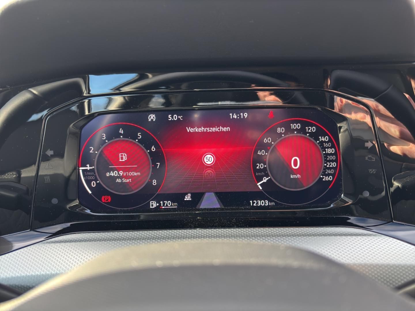 Fahrzeugabbildung Volkswagen Golf MOVE VIII MOVE 1,0 TSI, Navi, ACC,Rü-Kamera