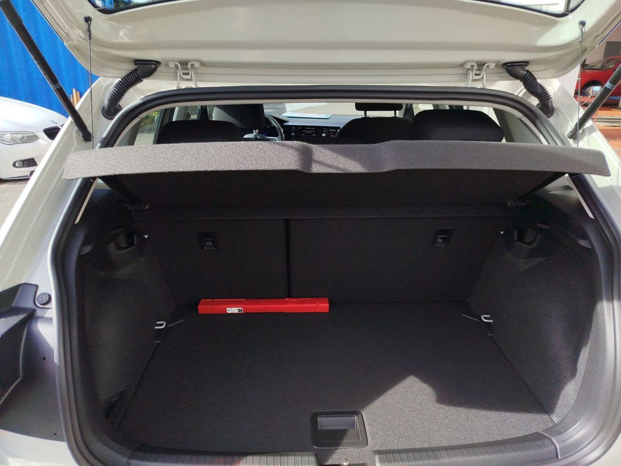 Fahrzeugabbildung Volkswagen Polo Style 1.0 l TSI 70 kW (95 PS) 5-Gang