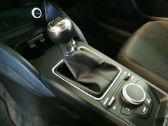 AUDI Q2 35 TFSI Navi SHZ PDC Kamera