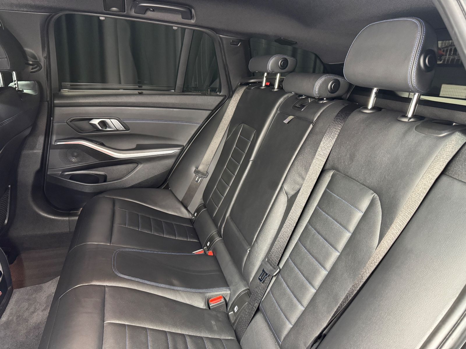 Fahrzeugabbildung BMW M340i Touring xDrive|LASER|HEAD-UP|AHK|ACC|