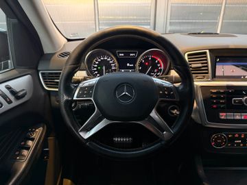 Mercedes ML 350 - 7