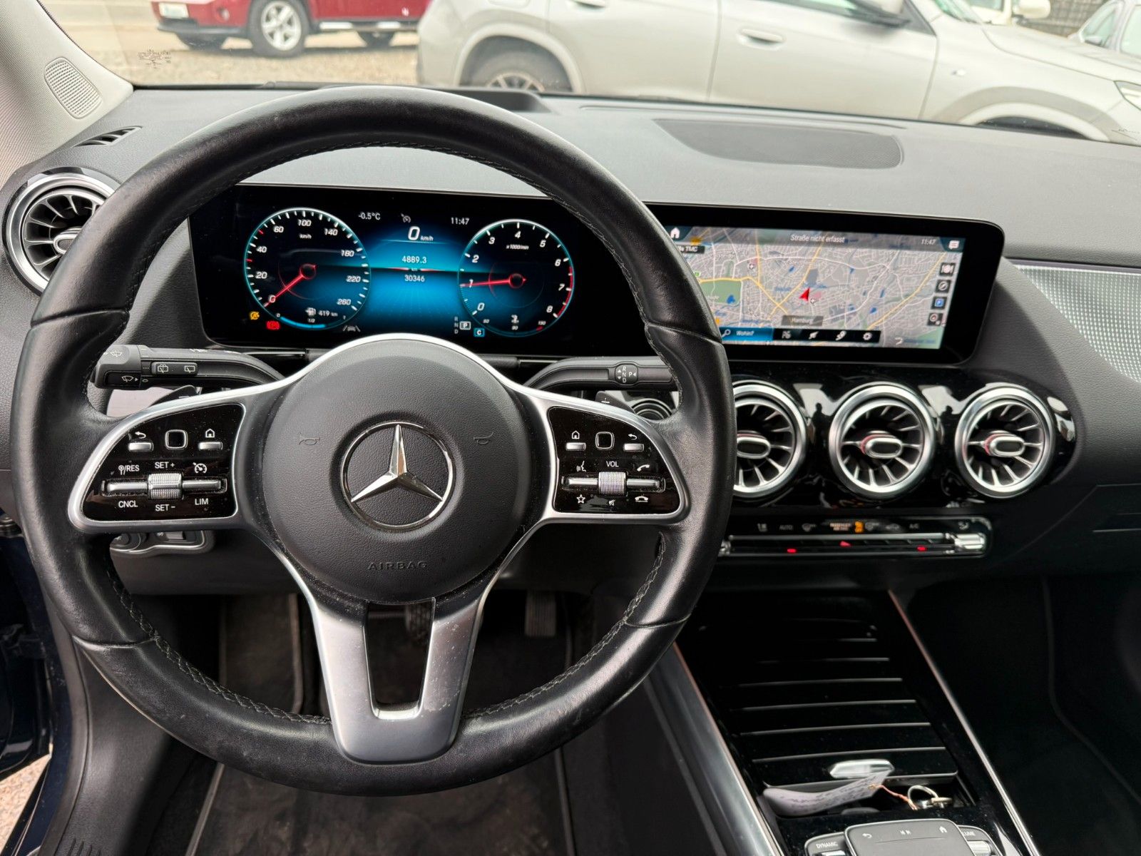 Fahrzeugabbildung Mercedes-Benz B 200 Automatik-Head -Up Display --Scheckheft--