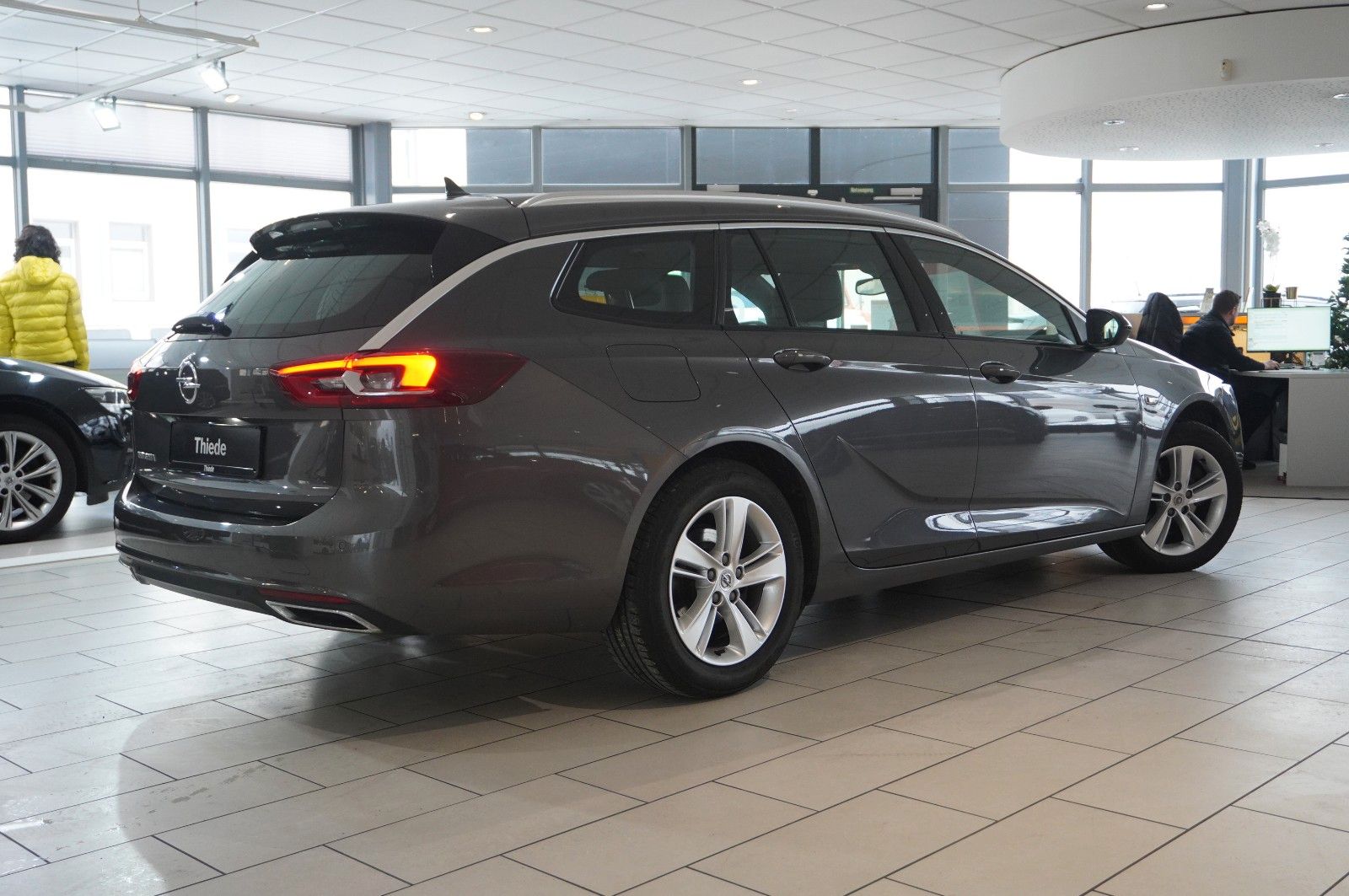 Fahrzeugabbildung Opel Insignia B ST 2.0D BUSINESS NAVI/LED/KAMERA/HUD