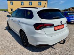Fahrzeugabbildung Fiat Tipo Kombi 1.0 Life AAC AHK LED KAMERA PDC VORN