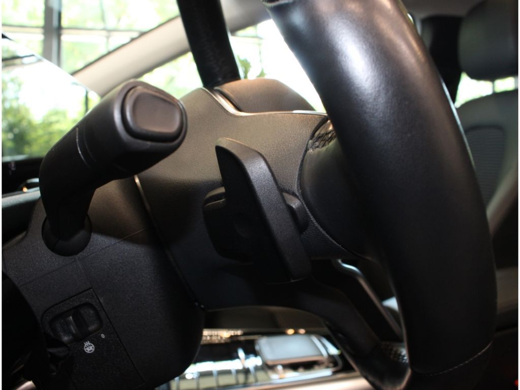 Fahrzeugabbildung Mercedes-Benz B 220 Progressive 4Matic 2.Hand*AHK*Pano*LED*TOP