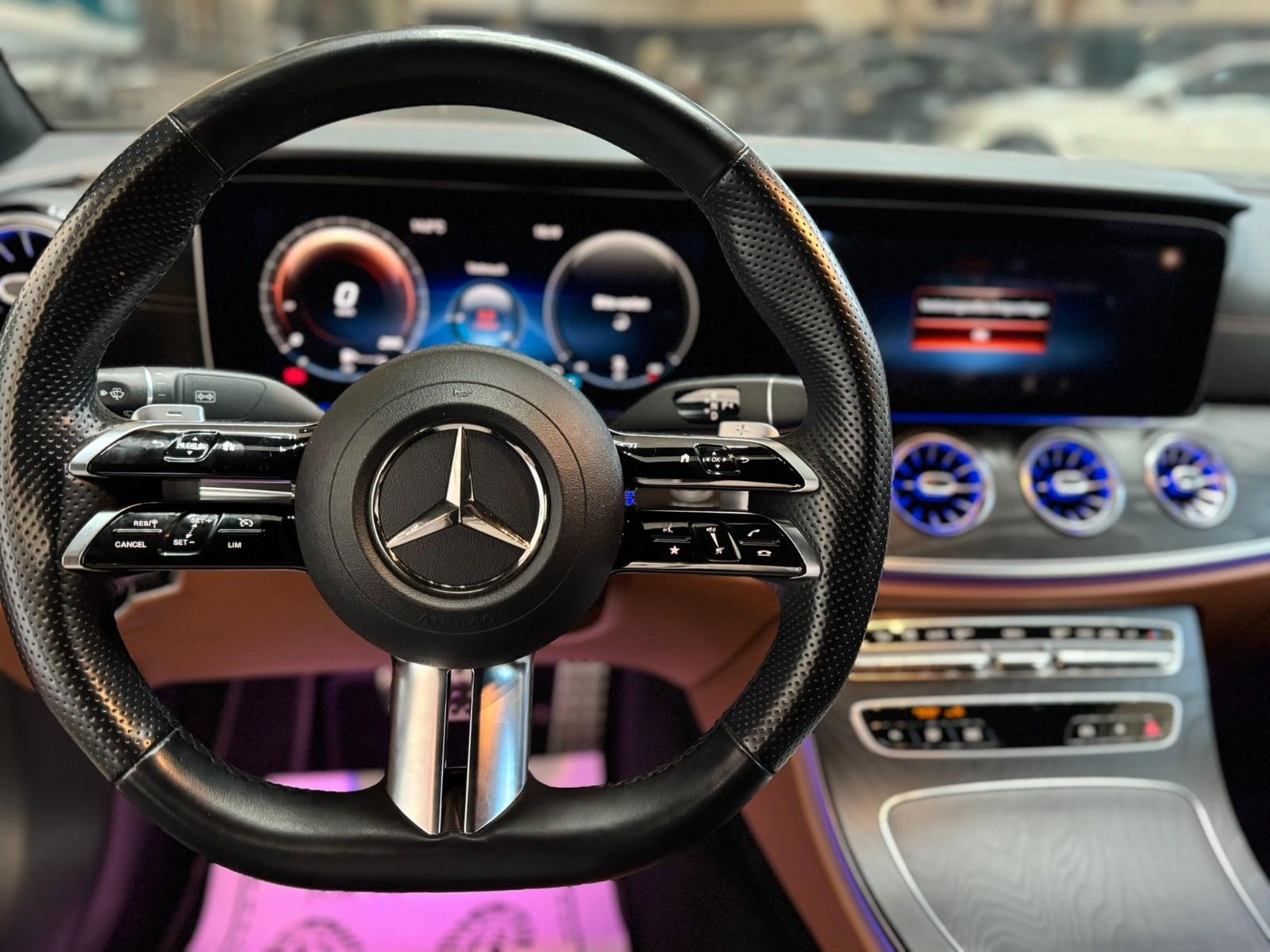 Mercedes-Benz E 220 E Coupe E 220 d *MB100 *Massage *AMG