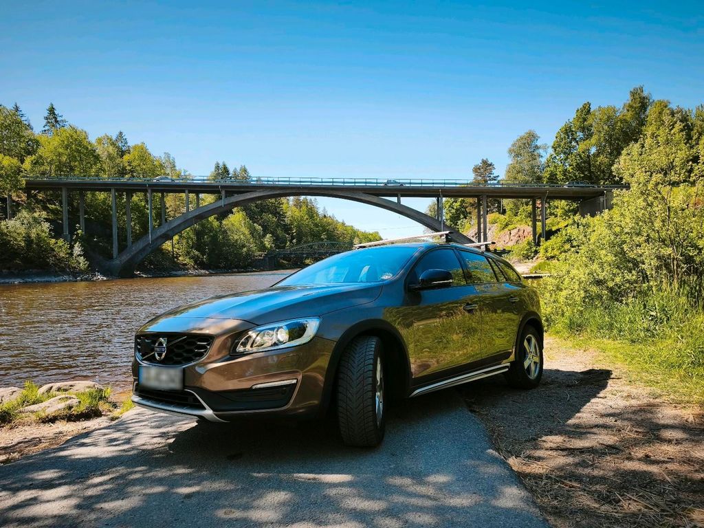 Image of Volvo V60 Cross Country