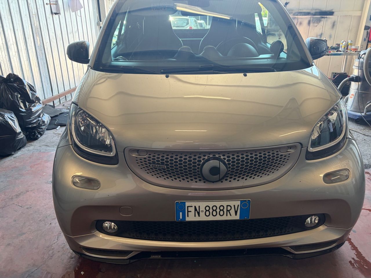 Smart ForTwo BRABUS 0.9 Turbo CABRIO 15th annive imagem 3