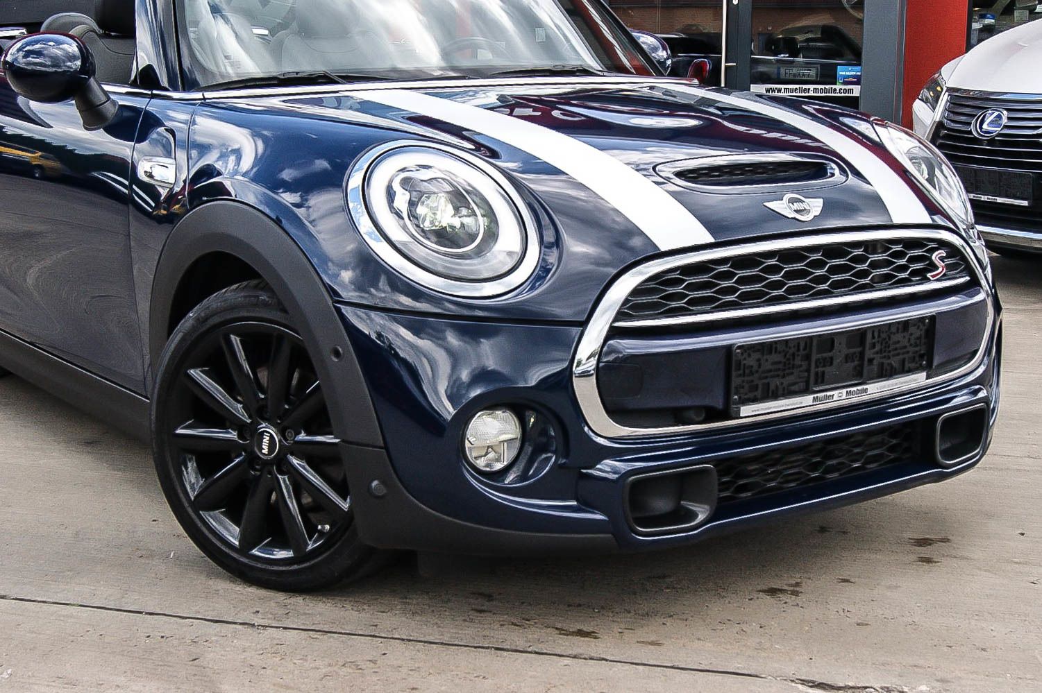 Fahrzeugabbildung MINI Cooper S Cabrio Auto HEADUP-NAVI-LEDER-LAPIZBLUE