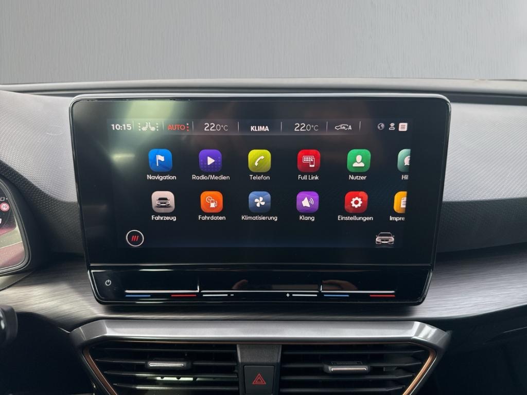 Cupra Leon VZ DCC 4DRIVE ACC LED RKam ParkLenk Nav SHZ